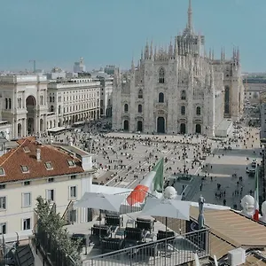 Prestige Boutique - Piazza Duomo View شقة